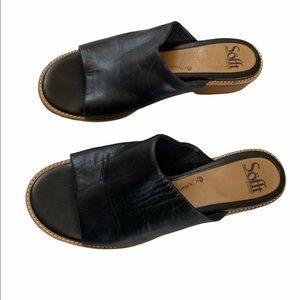 Sofft women’s leather slides sandals size 8.5
